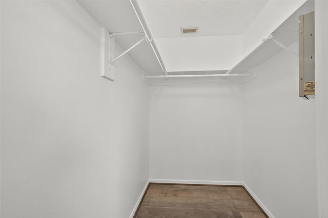 2103 Five Iron Drive, Houston, TX 77089