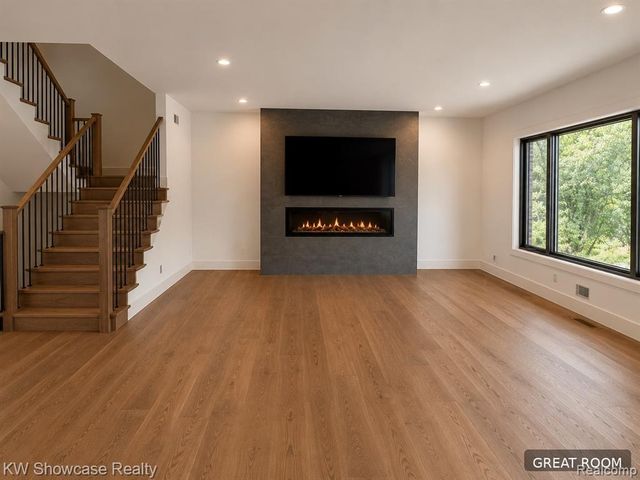 153 Wadsworth Lane, Bloomfield Hills, MI 48301