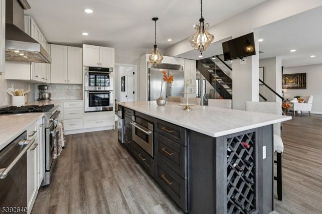 235 Alameda Dr, Brick Twp., NJ 08723