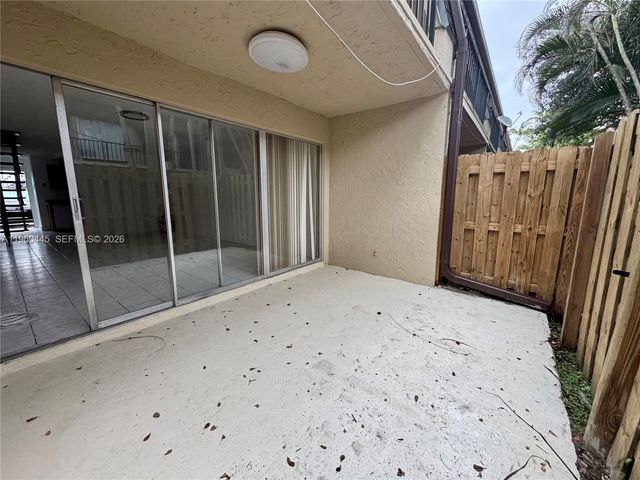 15385 S Dixie Hwy 13, Palmetto Bay, FL 33157