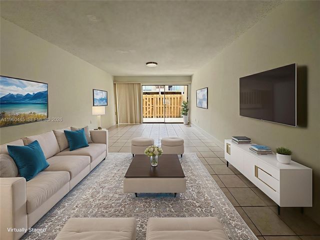 15385 S Dixie Hwy 13, Palmetto Bay, FL 33157