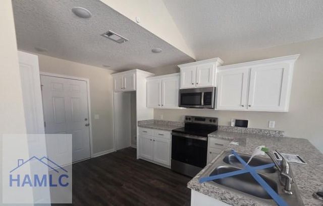 659 Church Circle, Jesup, GA 31545