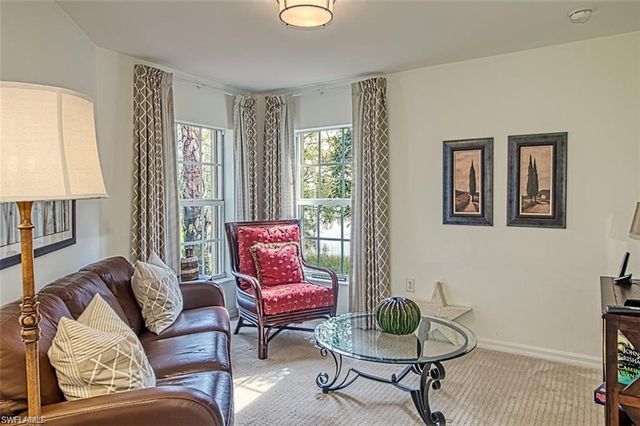 10072 Oakhurst WAY, Fort Myers, FL 33913