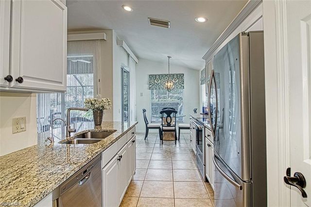 10072 Oakhurst WAY, Fort Myers, FL 33913