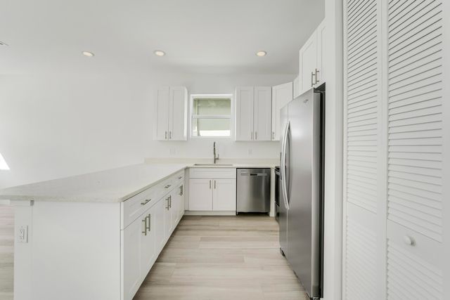 2653 Hiawatha Avenue, West Palm Beach, FL 33409