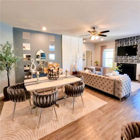 203 Foxtail Cir, Kennedy Twp, PA 15108