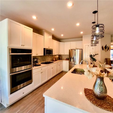 203 Foxtail Cir, Kennedy Twp, PA 15108