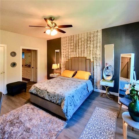 203 Foxtail Cir, Kennedy Twp, PA 15108