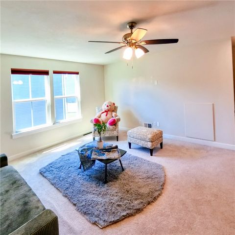203 Foxtail Cir, Kennedy Twp, PA 15108
