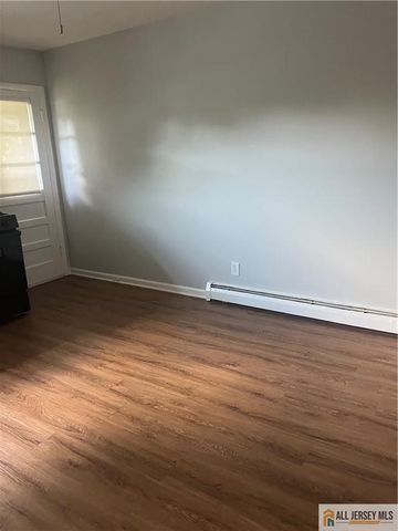 110 Buckelew Avenue 2, Jamesburg, NJ 08831