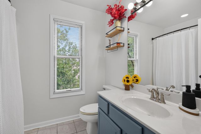 717 Maple Ridge Lane, Lexington, KY 40509