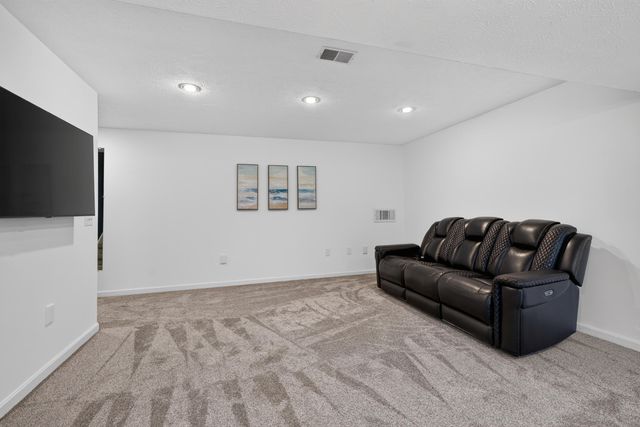 717 Maple Ridge Lane, Lexington, KY 40509