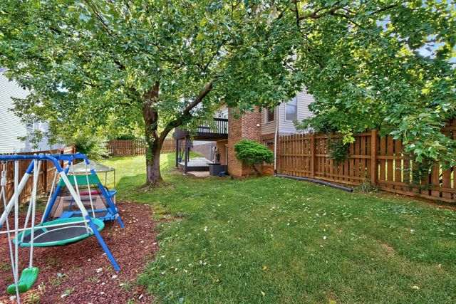 717 Maple Ridge Lane, Lexington, KY 40509