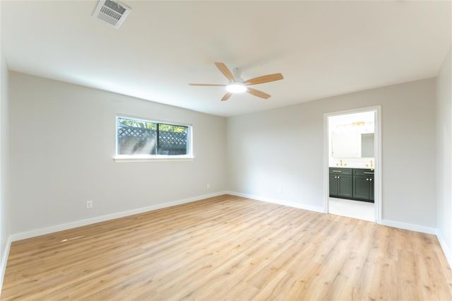 6119 S Braeswood Boulevard, Houston, TX 77096