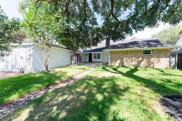 6119 S Braeswood Boulevard, Houston, TX 77096