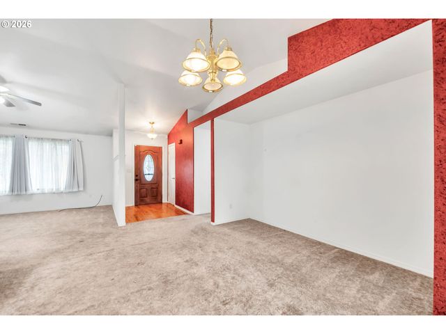 87652 TREK Dr, Veneta, OR 97487