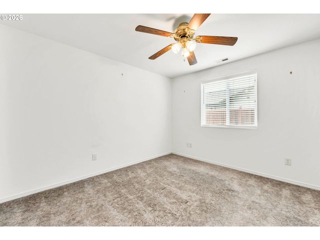 87652 TREK Dr, Veneta, OR 97487