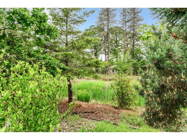 87652 TREK Dr, Veneta, OR 97487