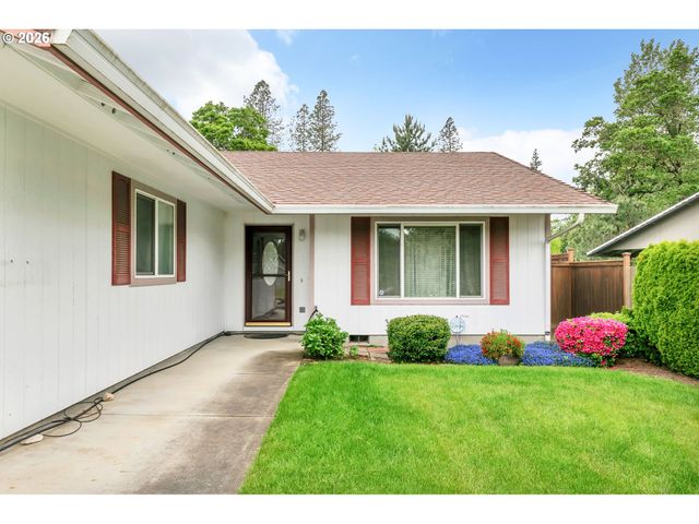 87652 TREK Dr, Veneta, OR 97487
