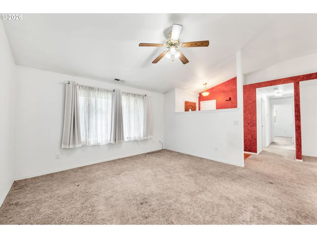 87652 TREK Dr, Veneta, OR 97487
