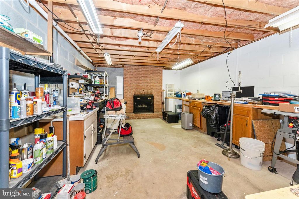 Image 30 of property listing at 10928 HOLLY TER, Hagerstown, MD 21740