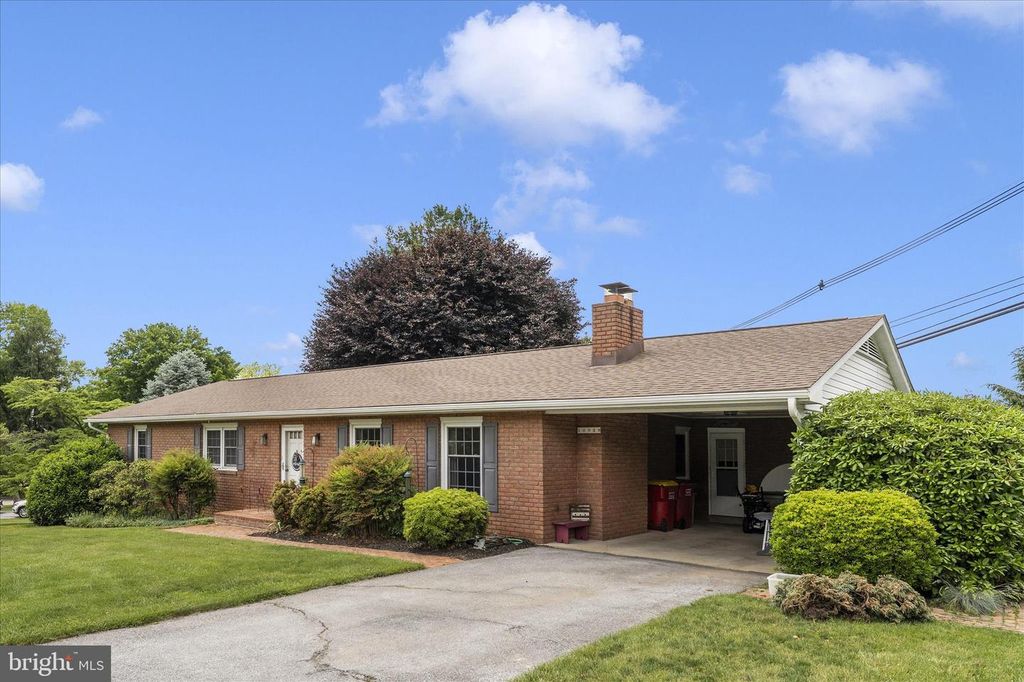Image 36 of property listing at 10928 HOLLY TER, Hagerstown, MD 21740