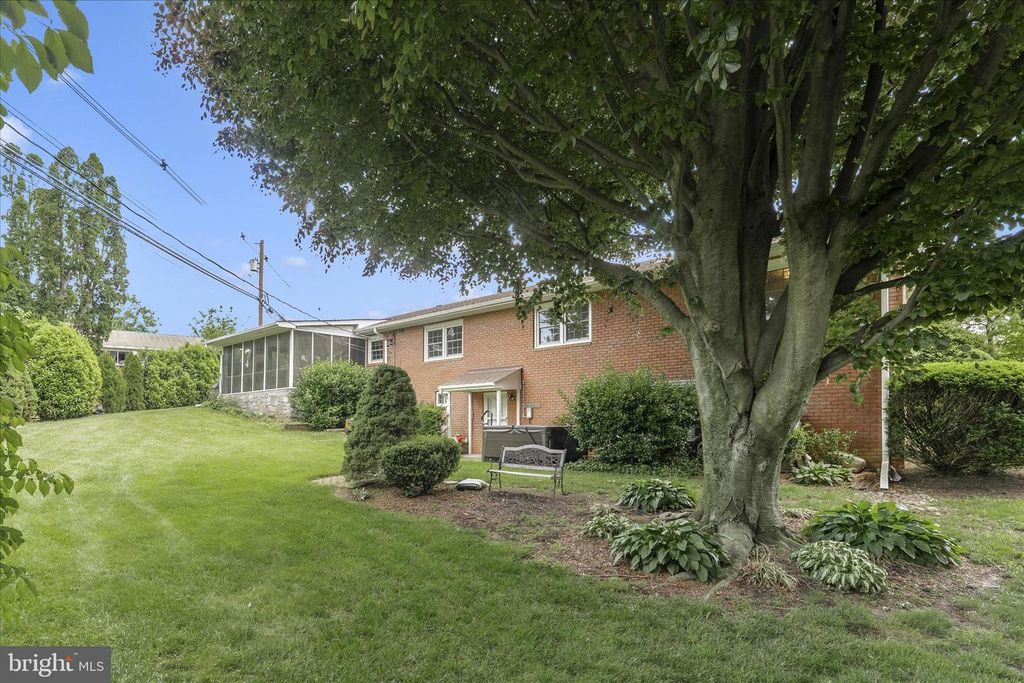 Image 41 of property listing at 10928 HOLLY TER, Hagerstown, MD 21740