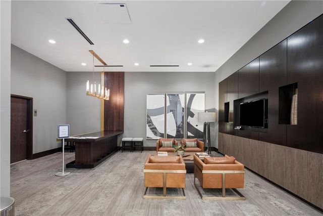 855 Peachtree NE Street 1702, Atlanta, GA 30308