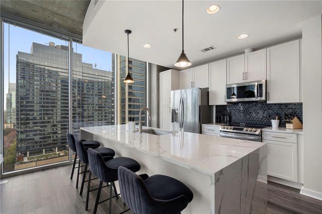 855 Peachtree NE Street 1702, Atlanta, GA 30308