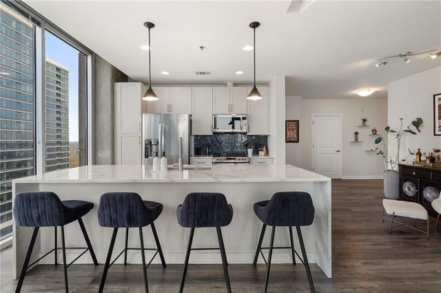 855 Peachtree NE Street 1702, Atlanta, GA 30308