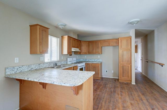 1218 E Cleveland Avenue # 86, Madera, CA 93638