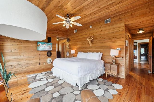 1002 Jousting PL, Austin, TX 78746