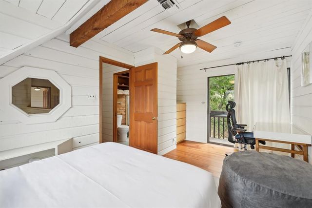 1002 Jousting PL, Austin, TX 78746