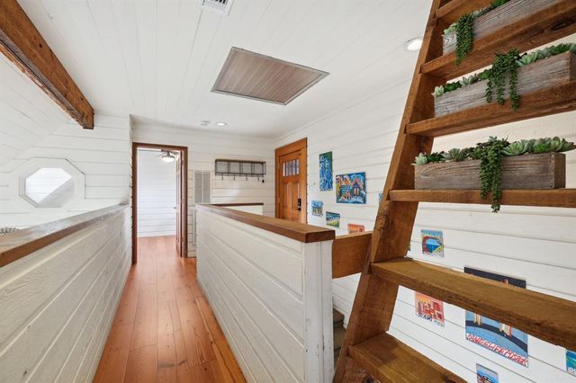 1002 Jousting PL, Austin, TX 78746