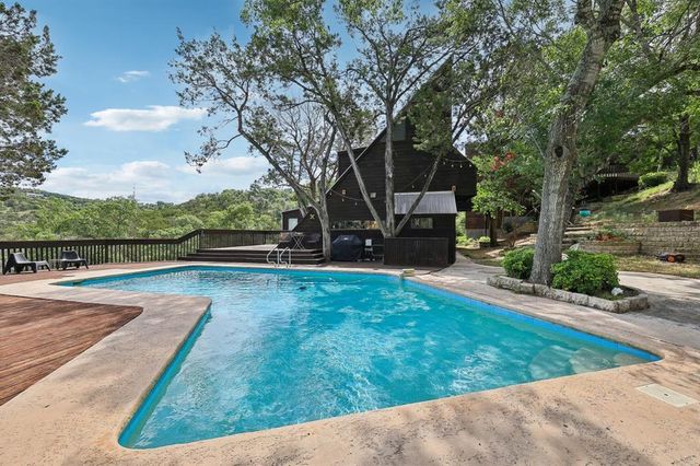 1002 Jousting PL, Austin, TX 78746