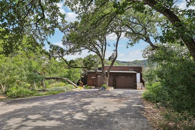 1002 Jousting PL, Austin, TX 78746