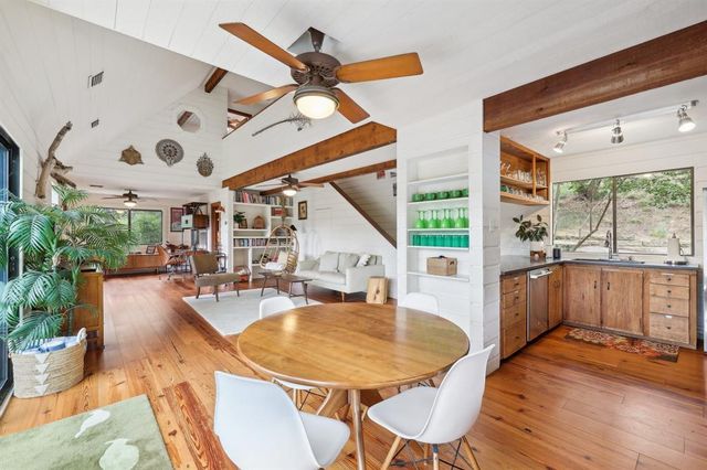 1002 Jousting PL, Austin, TX 78746