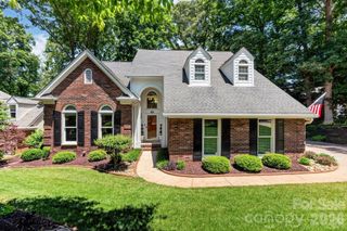 15211 Sharrow Bay Court, Huntersville, NC 28078