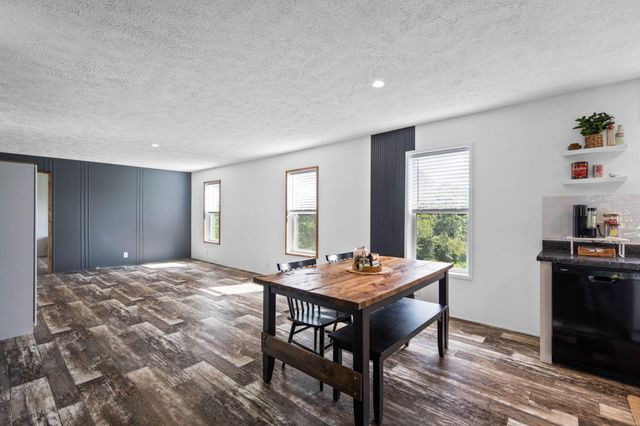 140 N Hillcrest Drive, Spring City, TN 37381