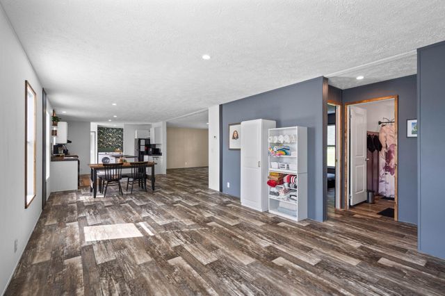 140 N Hillcrest Drive, Spring City, TN 37381