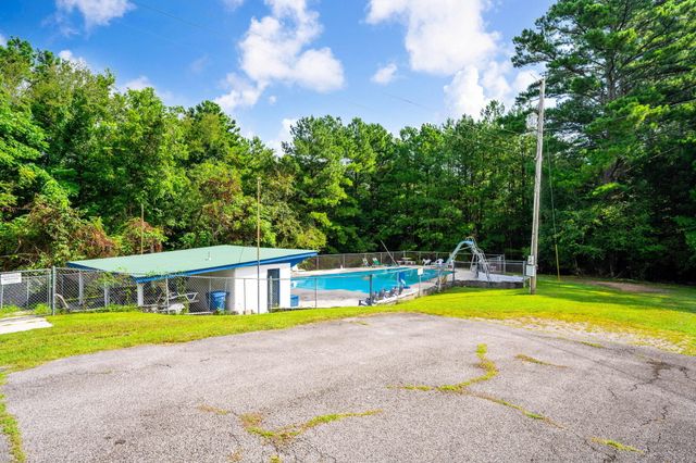 140 N Hillcrest Drive, Spring City, TN 37381