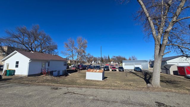 201 Euclid Street, Alden, MN 56009