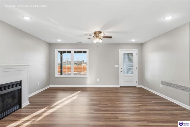 37 Paislynne Court, Brandenburg, KY 40108