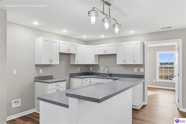 37 Paislynne Court, Brandenburg, KY 40108