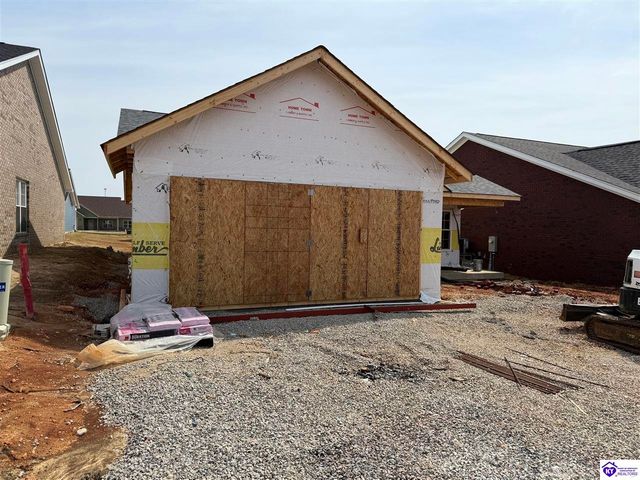 37 Paislynne Court, Brandenburg, KY 40108