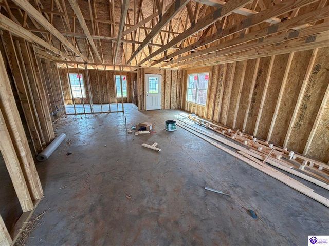 37 Paislynne Court, Brandenburg, KY 40108