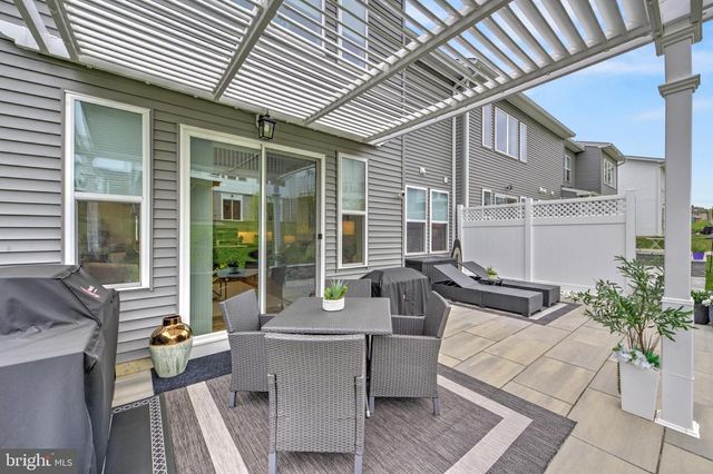 587 TRIFECTA RD, Downingtown, PA 19335