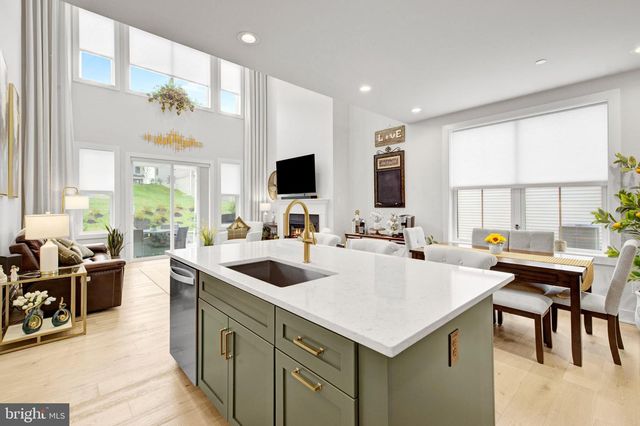 587 TRIFECTA RD, Downingtown, PA 19335