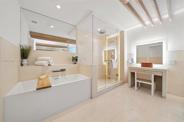 102 24th St PH-1718, Miami Beach, FL 33139