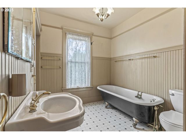 1110 D St, Vader, WA 98593